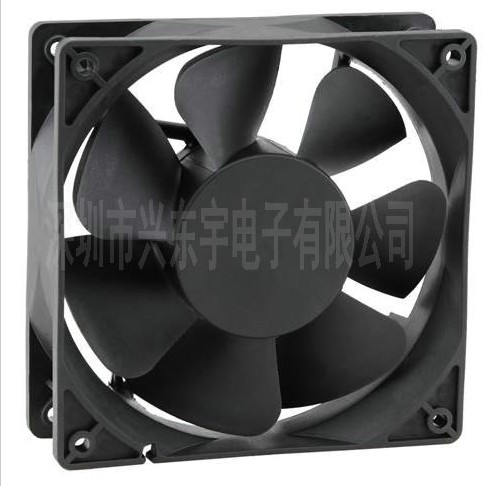 【雙滾珠交流風(fēng)扇】細(xì)心清理，專心制造！